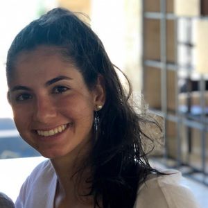 Meet your Posher, Ronia